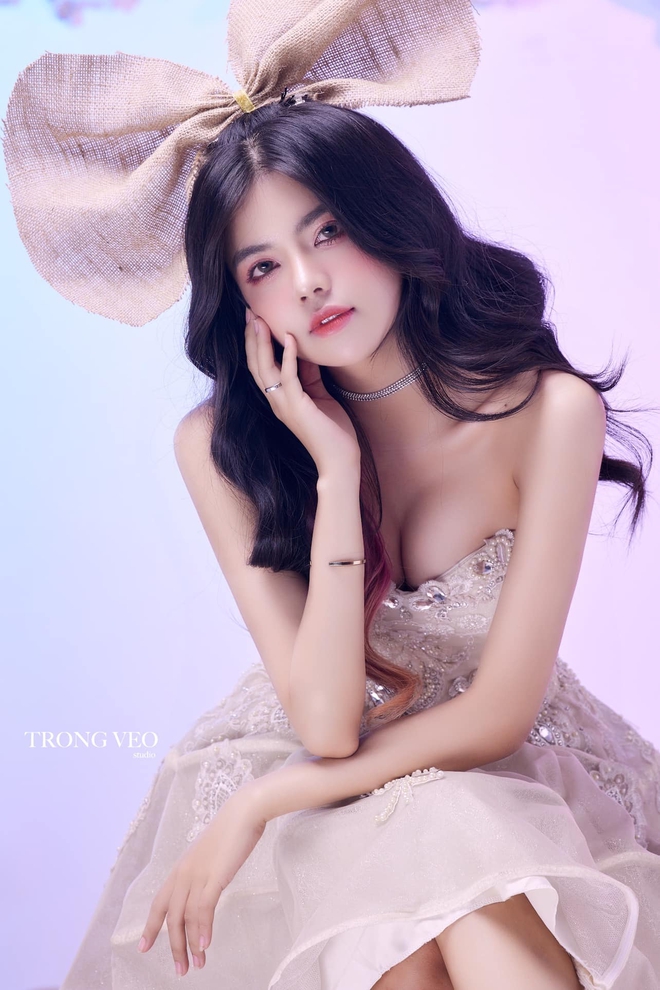 1-16459566903852008995104 Chọn ngày đặc biệt, các nữ streamer làng game Việt gây bất ngờ với hình tượng đáng nhớ 1 16459566903852008995104