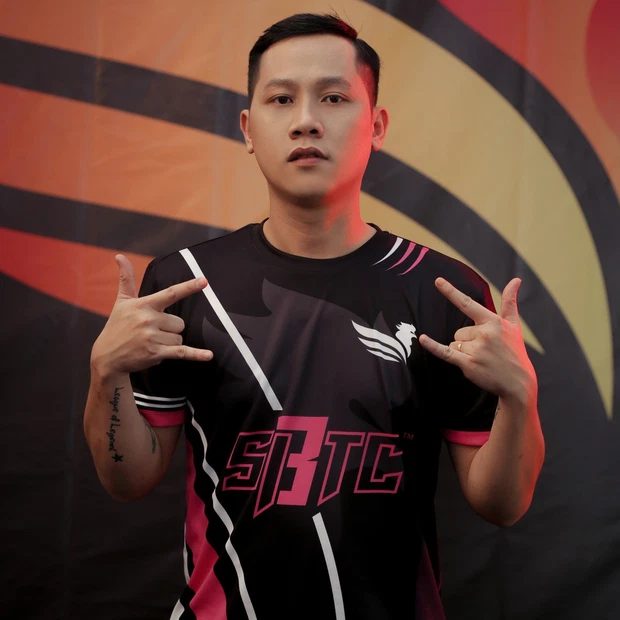 119-1 Thầy giáo Ba chơi lớn, công khai mức lương "khủng" mời SofM về đội 119 1