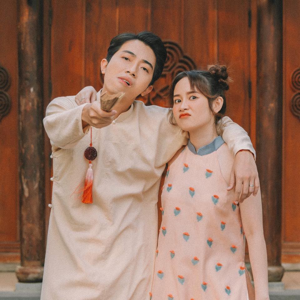 15048732051293108704434516232437498031878913n-1670420941482141951336-1670542526602-16705425268442064732307 Những chuyện tình càng yêu lâu càng bền chặt của dàn tuyển thủ, streamer nổi tiếng 15048732051293108704434516232437498031878913n 1670420941482141951336 1670542526602 16705425268442064732307