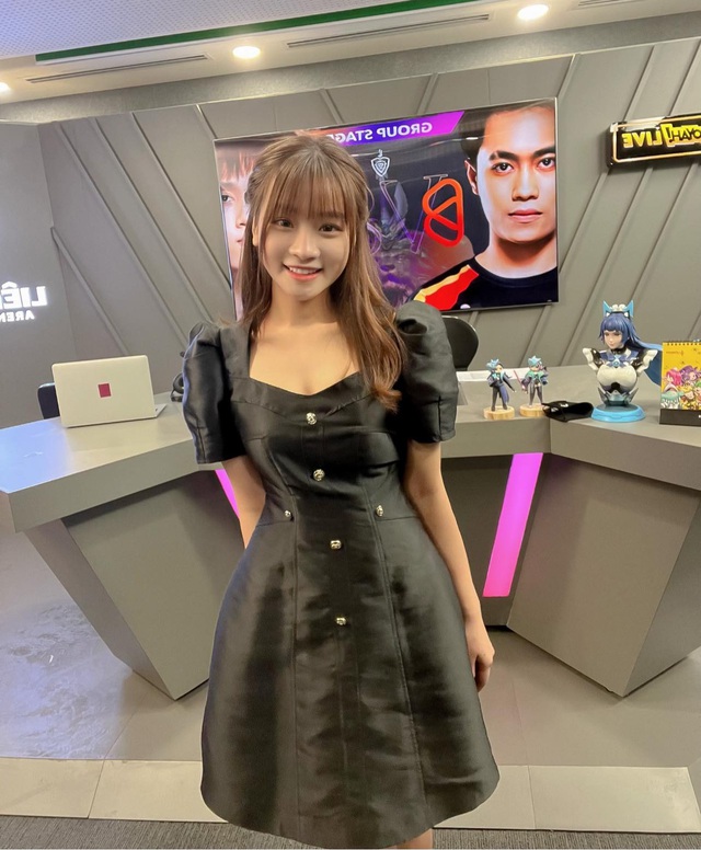 Dàn mỹ nữ của ĐTDV mùa Xuân 2022 khiến khán giả phải “đứng ngồi không yên”: Chỉ mong chờ đến ngày thi đấu để được ngắm! - Ảnh 1.