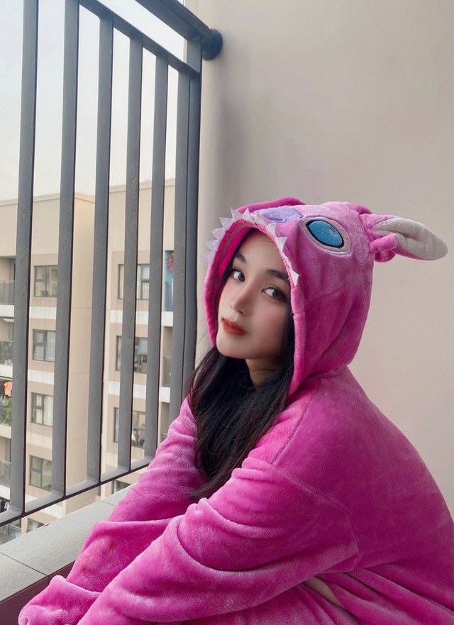 Chỉ 1 bài đăng kích thích sự “mát mẻ”, game MOBA của năm phát hiện ra nhiều cô gái xinh đẹp đợi cơ hội xõa - Ảnh 2. Chỉ 1 bài đăng kích thích sự “mát mẻ”, game MOBA của năm phát hiện ra nhiều cô gái xinh đẹp đợi cơ hội xõa - Ảnh 2.