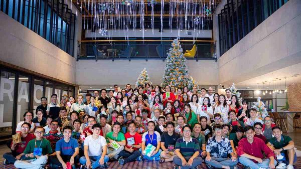 VNGGames: “Đội đặc nhiệm” 300 người cùng sứ mệnh cho ra đời Kiếm Thế Origin 1682082476 kiem the origin 9jpg