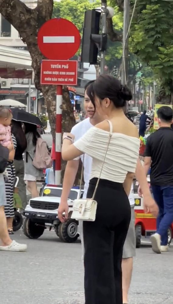 Hot girl siêu nóng bỏng, từng khuấy đảo làng game xuất hiện với diện mạo nền nã, fan cho "10 điểm không có nhưng" - Ảnh 5.