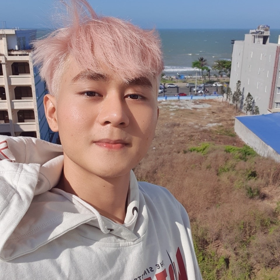 "Nàng thơ" nhà Gà hồng lần đầu công khai thân mật với trai đẹp, thực hư về "OTP" mới? - Ảnh 5. "Nàng thơ" nhà Gà hồng lần đầu công khai thân mật với trai đẹp, thực hư về "OTP" mới? - Ảnh 5.