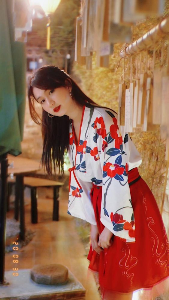 "Kiếp nạn thứ 82" của hot girl Liên Quân, bị kẻ gian tung ảnh ghép, lan truyền với mục đích xấu - Ảnh 3. "Kiếp nạn thứ 82" của hot girl Liên Quân, bị kẻ gian tung ảnh ghép, lan truyền với mục đích xấu - Ảnh 3.