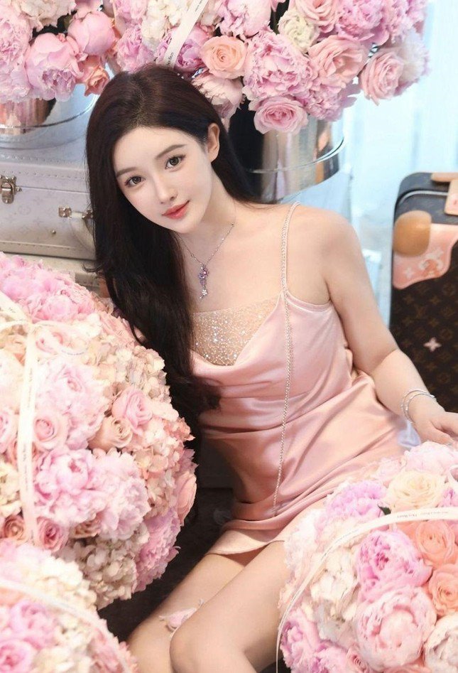 1732009659-huynh-hieu-minh3-8442-width645height947 Ồn ào đời tư với bạn gái Diệp Kha khiến danh tiếng của nam diễn viên tổn hại.