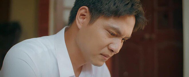 1732150663-tap-cuoi-doc-dao-doan-quoc-dam-nhan-cai-ket-bi-thuong-dan-mang-tranh-cai-nay-lua-_87_1_n-0547-118-width660height272 Độc Đạo tập cuối: Doãn Quốc Đam nhận cái kết giống thời Quỳnh Búp Bê, khán giả tìm bằng chứng Hồng còn sống - 7