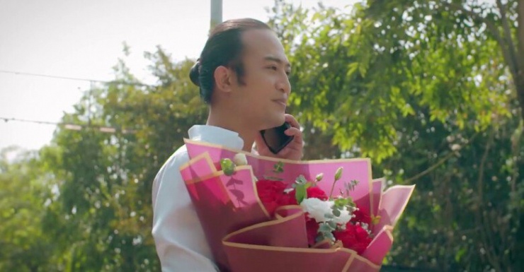 1732150665-tap-cuoi-doc-dao-doan-quoc-dam-nhan-cai-ket-bi-thuong-dan-mang-tranh-cai-nay-lua-untitled2-0548-134-width780height406 Độc Đạo tập cuối: Doãn Quốc Đam nhận cái kết giống thời Quỳnh Búp Bê, khán giả tìm bằng chứng Hồng còn sống - 14