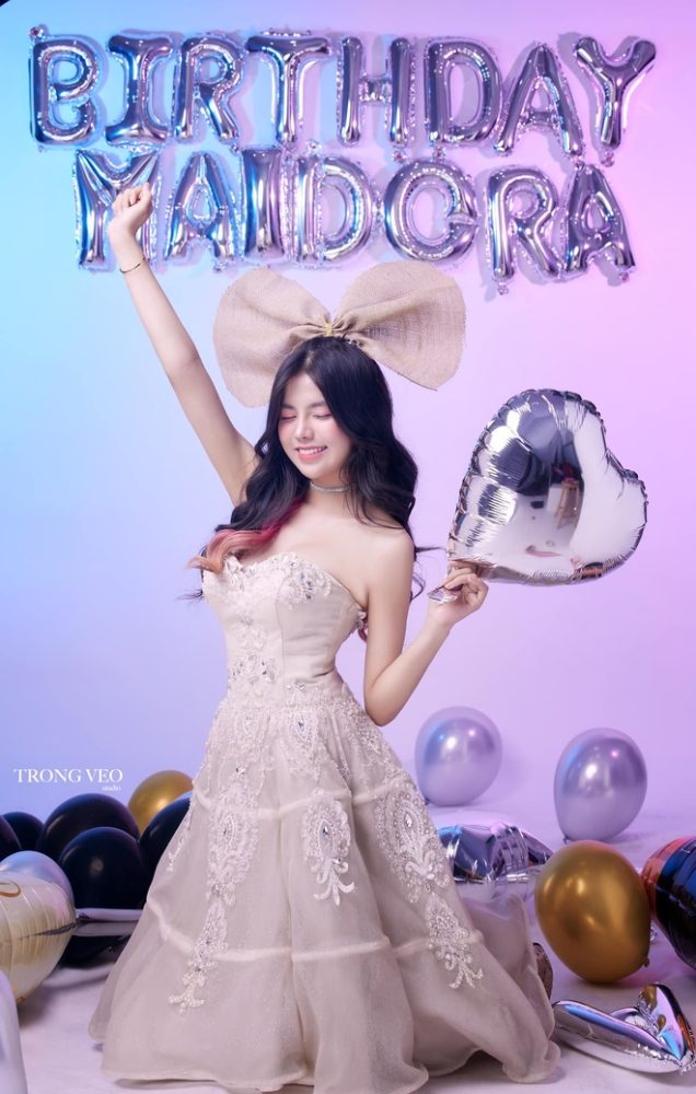 2-16459566785251966386162 Chọn ngày đặc biệt, các nữ streamer làng game Việt gây bất ngờ với hình tượng đáng nhớ 2 16459566785251966386162