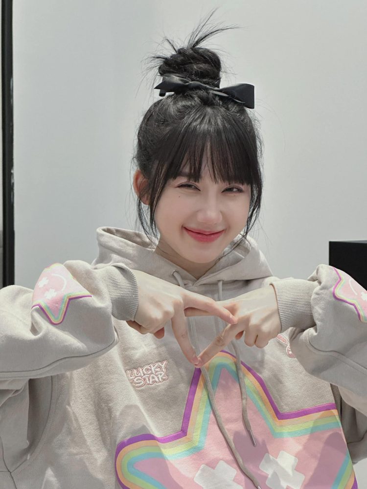 Mina Young với nụ cười hút hồn và thần thái xinh đẹp làm "điên đảo" cộng đồng mạng 224 1