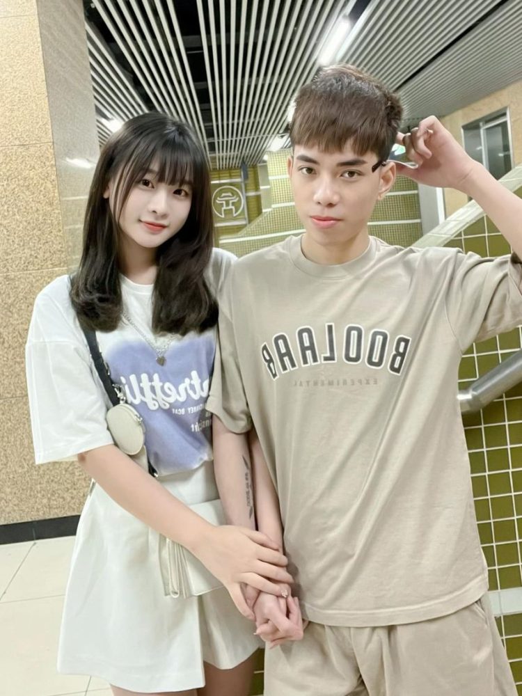 23-2 Lyly Sury khoe ảnh thân mật với bạn trai Quang Hải khiến game thủ "trầm trồ" 23 2