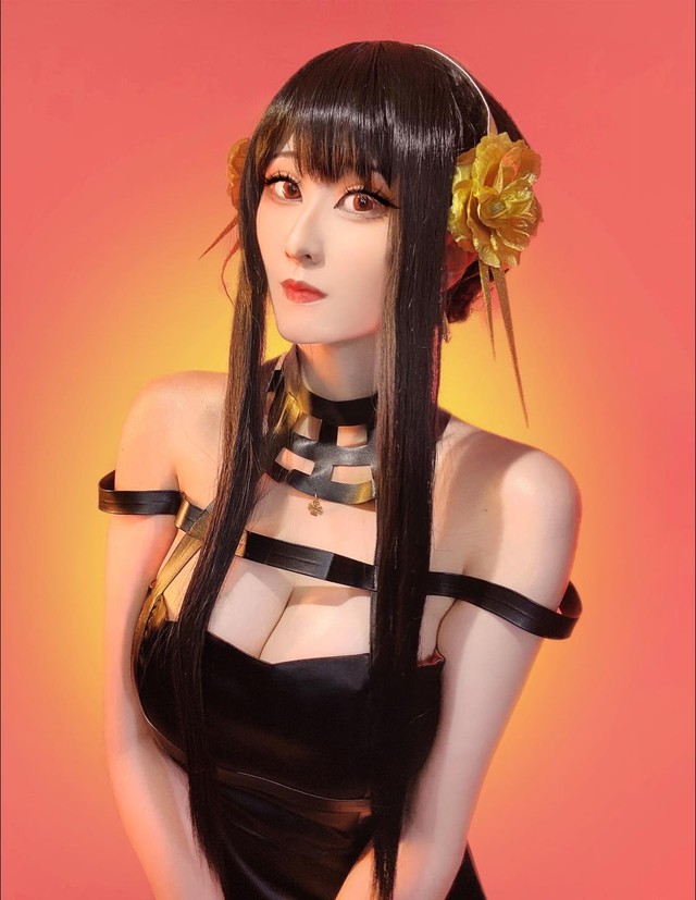 Nữ game thủ nhập vai “má mì” gợi cảm, fan trầm trồ không ngừng bởi hình tượng ăn đứt bản gốc - Ảnh 6.