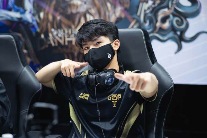 Lai Bâng “phản pháo” cực căng khi bị BLV triệu follow ý kiến đội hình của SGP chỉ là “​​những ngôi sao đơn lẻ” 279259865535504218016966970412263962048889n 16518863986111721409878