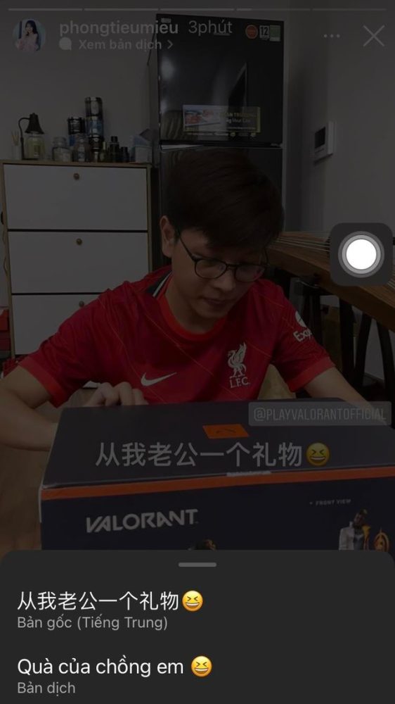 Minh Nghi khoe đeo nhẫn áp út rồi, fan order cỗ cưới ngay thôi! - Ảnh 2. Minh Nghi khoe đeo nhẫn áp út rồi, fan order cỗ cưới ngay thôi! - Ảnh 2.