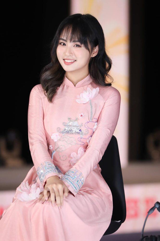 Sôi động mùa "chuyển nhượng" giới MC Esports sau nhiều lùm xùm drama- Ảnh 1.