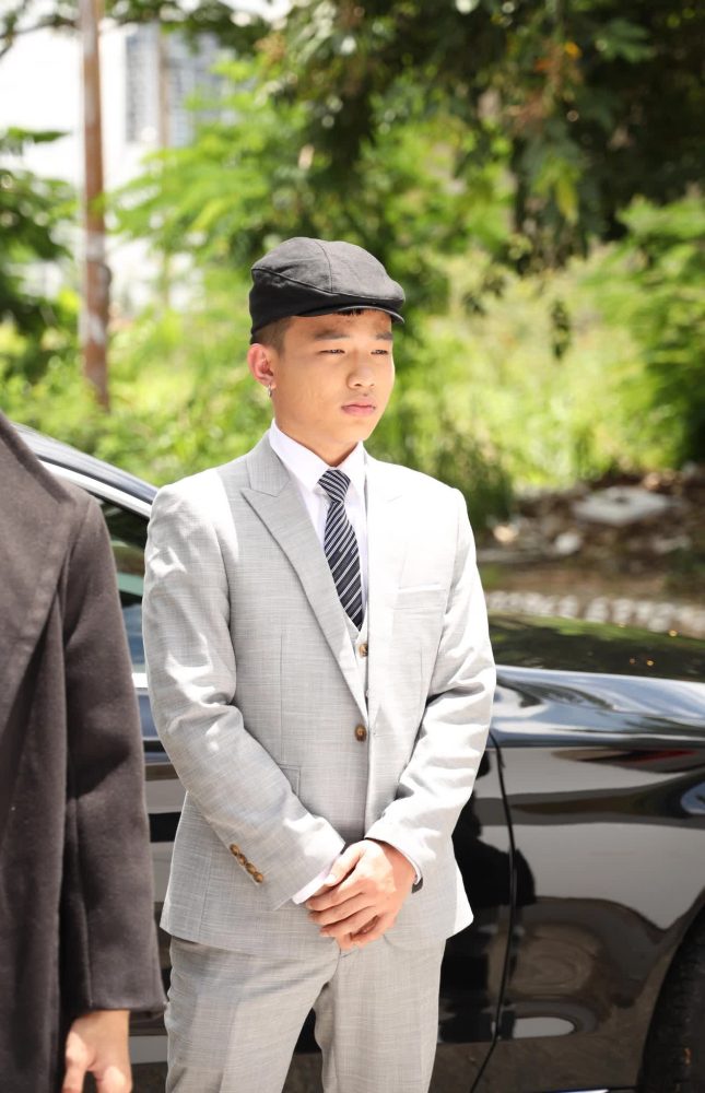 Danh tính cô gái siêu quyến rũ xuất hiện cạnh tuyển thủ Liên Quân trong cảnh quay bí mật? 2947713504105238511455351645004066953455439n 16795319290062038097866 1679541433828 1679541433940244350104