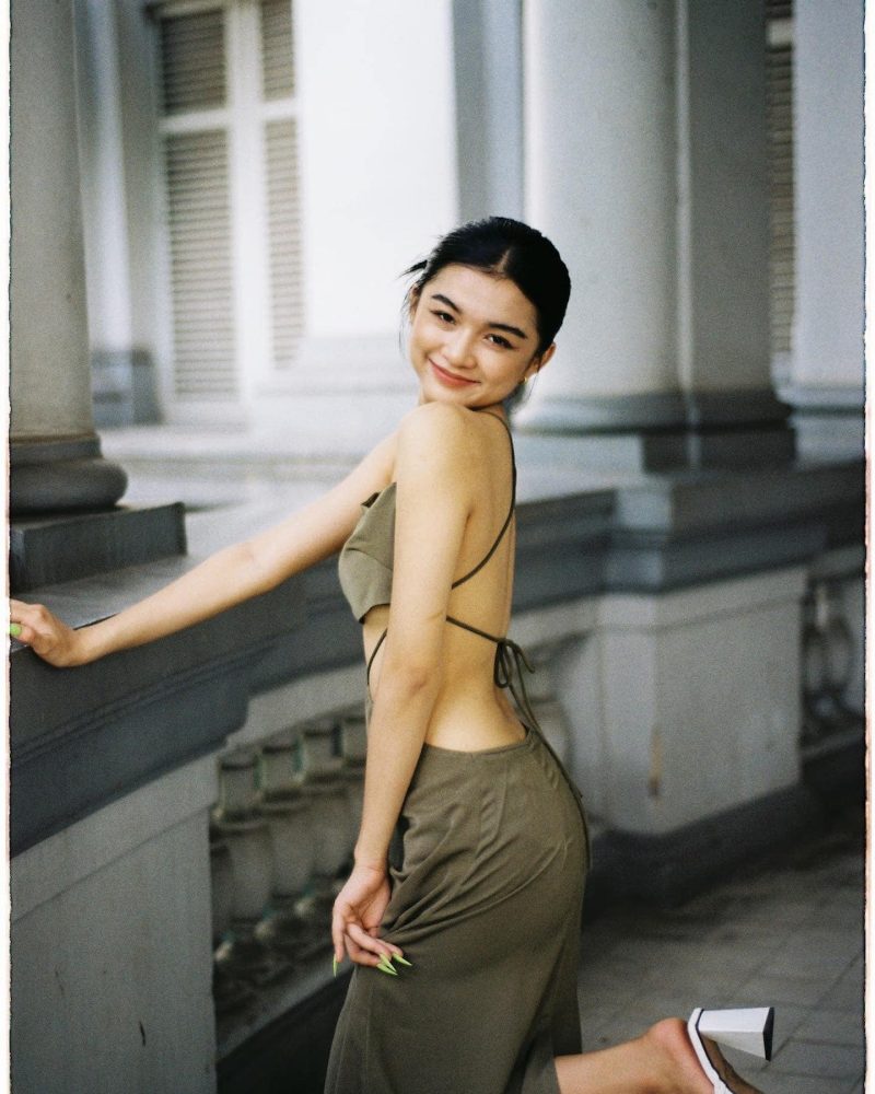 29704845716840300119665102291761082679108742n-16790998336182001471701-1679110818285-1679110818407628319009 Bốn năm sau khoảnh khắc bị chụp lén gây bão, hot girl 2002 'lột xác' khó nhận ra 29704845716840300119665102291761082679108742n 16790998336182001471701 1679110818285 1679110818407628319009