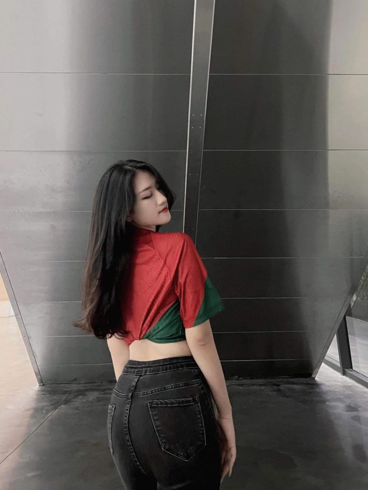 Nóng cùng MC Linh Nắng, diện áo Bồ Đào Nha, sẵn sàng cháy cùng ‘anh Bảy’ tại mùa World Cup năm nay - Ảnh 6.