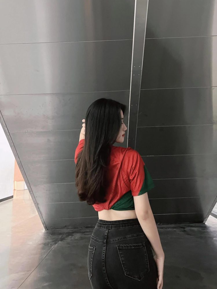 Nóng cùng MC Linh Nắng, diện áo Bồ Đào Nha, sẵn sàng cháy cùng ‘anh Bảy’ tại mùa World Cup năm nay - Ảnh 5.