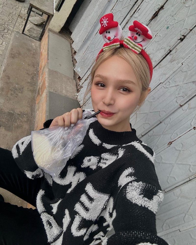 Chỉ một khoảnh khắc, hé lộ sự thân thiết của Xoài Non và mẹ chồng 3220053714917365595364685527488937357506055n 16727257010641388334649