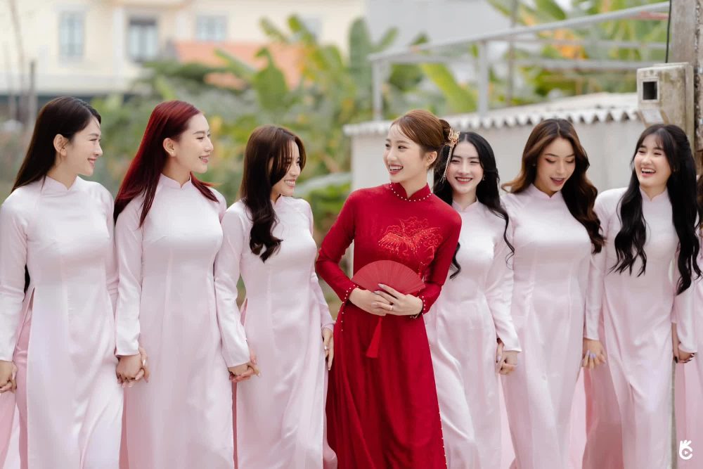 Huyền 2k4 chia sẻ những khoảnh khắc trong ngày trọng đại và lời nhắn cực tình cảm đến chồng Anh Duy 3253567897244063023238913946518901951873304n 16740240696401792869994 1674059692369 16740596929821612846379