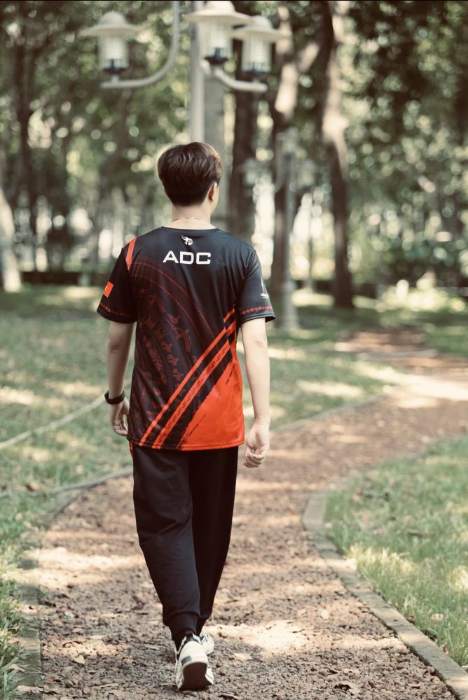 Giải nghệ lần hai, điều gì khiến ADC nuối tiếc nhất trong sự nghiệp tuyển thủ? - Ảnh 1. Giải nghệ lần hai, điều gì khiến ADC nuối tiếc nhất trong sự nghiệp tuyển thủ? - Ảnh 1.