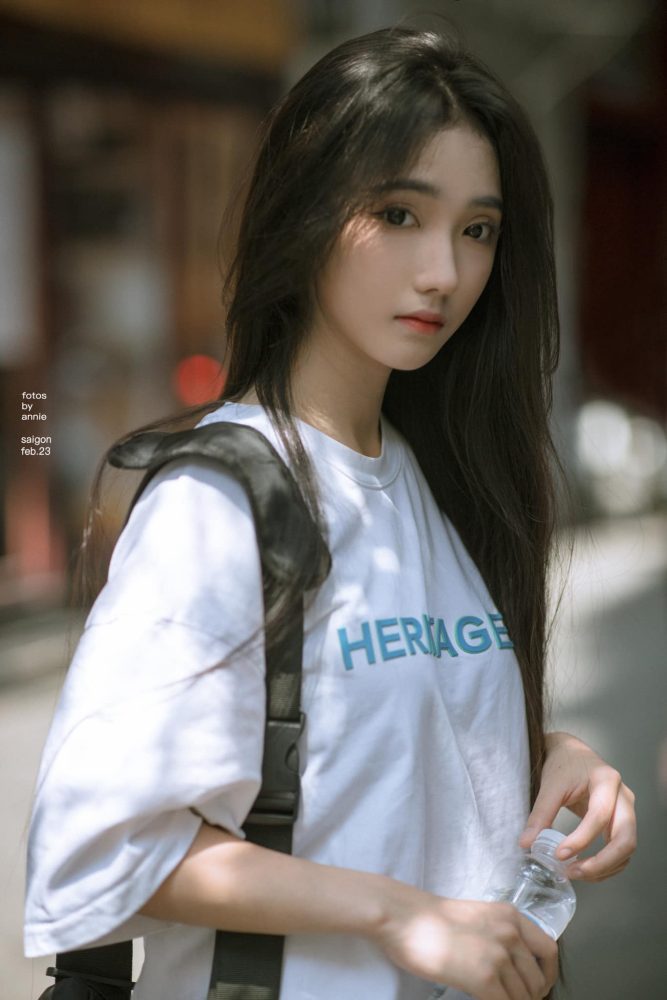 Bị dân tình nghi ngờ là nữ chính trong clip nhạy cảm, hot girl "phỏng vấn dạo" lên tiếng- Ảnh 5. Bị dân tình nghi ngờ là nữ chính trong clip nhạy cảm, hot girl "phỏng vấn dạo" lên tiếng- Ảnh 5.