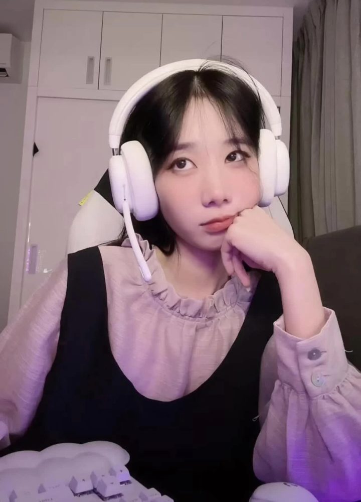 MisThy vô tình tiết lộ ViruSs đang trong mối quan hệ 'mập mờ', chỉ thẳng mặt nữ chính - Ảnh 8. MisThy vô tình tiết lộ ViruSs đang trong mối quan hệ 'mập mờ', chỉ thẳng mặt nữ chính - Ảnh 8.