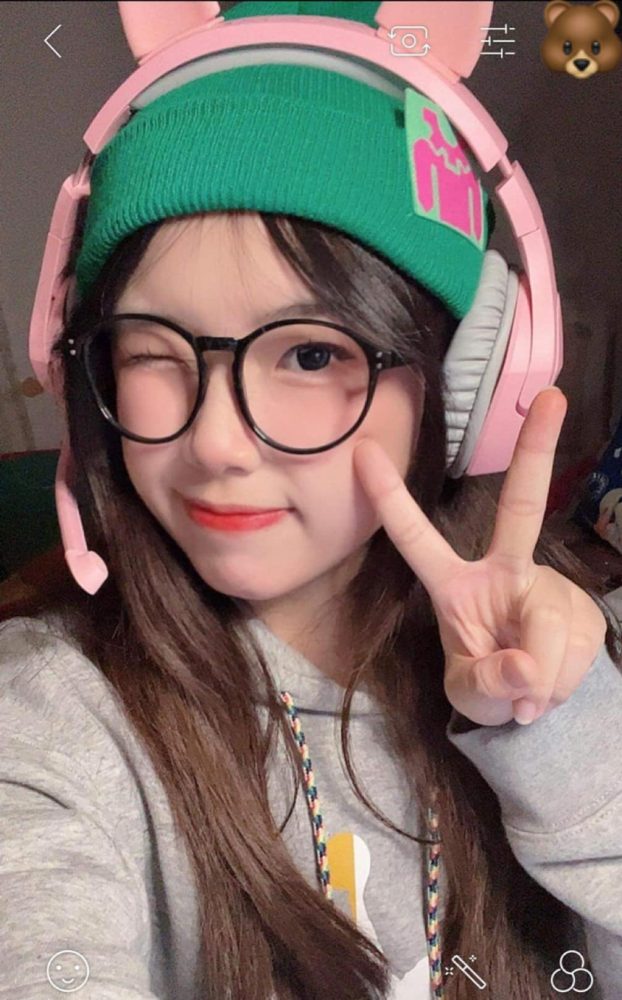 Nữ game thủ cosplay tướng Valorant phiên bản 'siêu thực' - Ảnh 3.