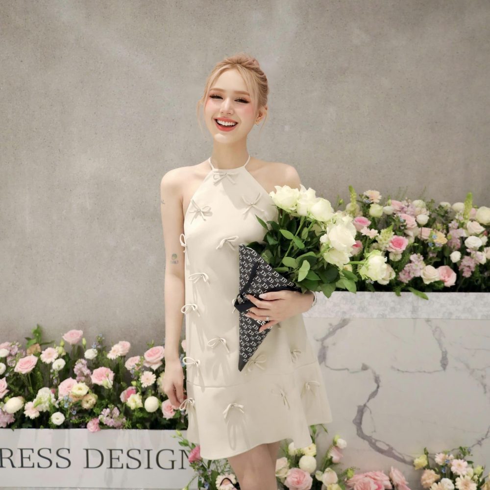 34-2 Xoài Non diện bikini khoe vóc dáng nóng bỏng khiến dân mạng "đứng ngồi không yên" 34 2