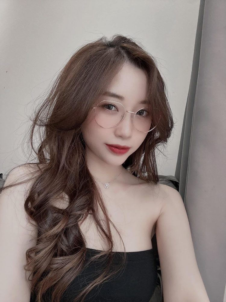 34342503614612489877415337667469576959827575n-16830980396691821896461-1683100483915-16831004840011174235675 Streamer Chubby phản ứng 'gắt', không muốn nhắc lại chuyện tình với Tú Sena 34342503614612489877415337667469576959827575n 16830980396691821896461 1683100483915 16831004840011174235675