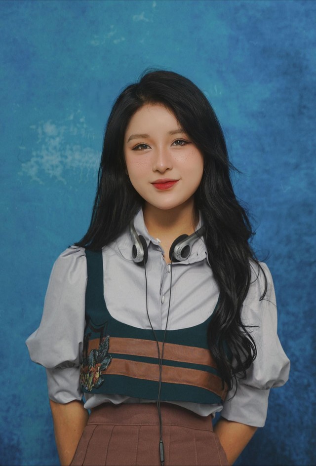 Nữ giáo viên Vật lý xinh như hot girl từ bỏ việc livestream ngay khi nổi tiếng, cuộc sống giờ ra sao? - Ảnh 4.