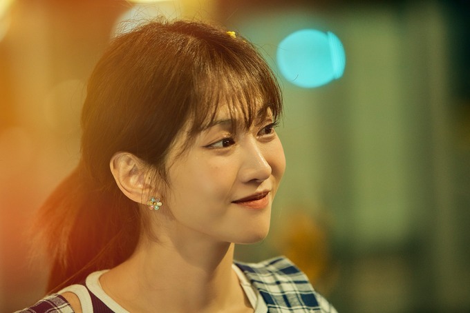 347-1 Lê Bống đóng MV của Chi Dân đẹp tựa "nàng thơ" khiến dân mạng không ngớt lời khen 347 1