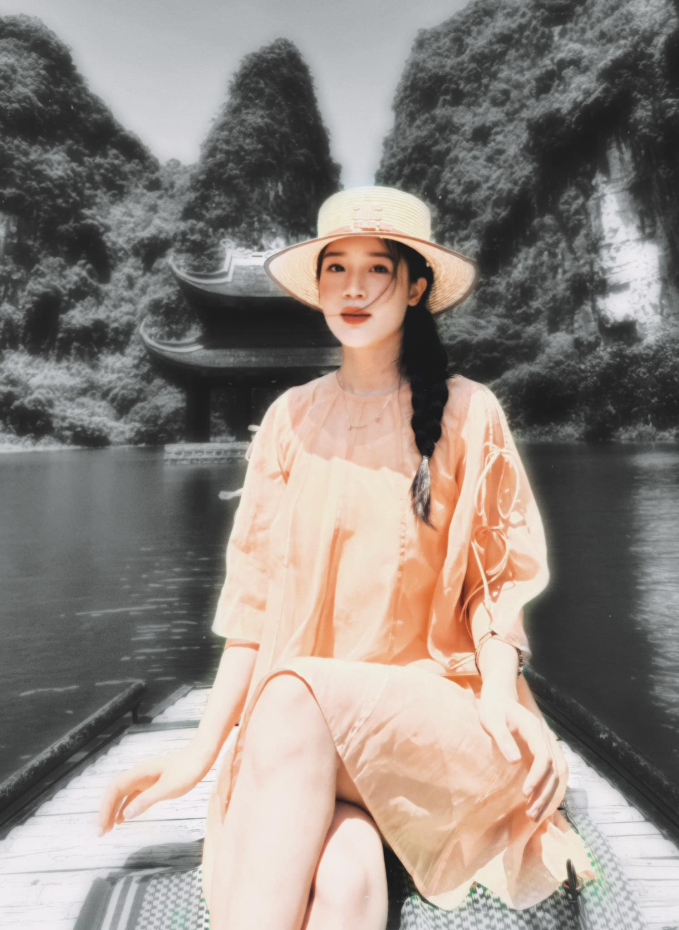 Gái xinh màn ảnh đang gây "sốt", cận cảnh nhan sắc không tỳ vết - Ảnh 5. Gái xinh màn ảnh đang gây "sốt", cận cảnh nhan sắc không tỳ vết - Ảnh 5.