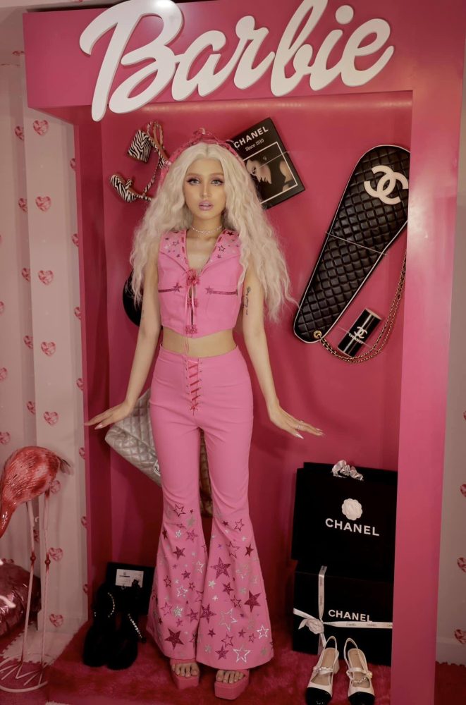 Hot girl thi nhau biến hình Barbie, nữ rapper nổi tiếng Free Fire cũng không kém cạnh - Ảnh 5. Hot girl thi nhau biến hình Barbie, nữ rapper nổi tiếng Free Fire cũng không kém cạnh - Ảnh 5.