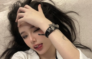 Tò mò ghé thăm trang cá nhân nữ coser xinh đẹp của tựa game nhà VNG, cộng đồng game "khóc thét" vì u mê không lối thoát 3757955241729660564143644907286465706830098n 1701856587730933537617jpg