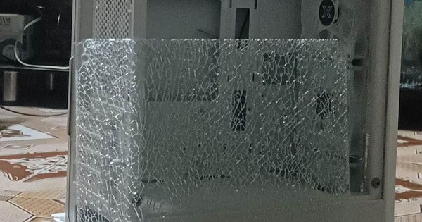 Gặp cảnh tượng phát khóc ngay khi vừa đập hộp, nam game thủ cầu cứu cộng đồng mạng 30 Gặp cảnh tượng phát khóc ngay khi vừa đập hộp, nam game thủ cầu cứu cộng đồng mạng 38088297914797334128808173245668180147920951n 16953576484051252010107 1695367188715 1695367189107399581654 780 0 1307 843 crop 169536732853281207590jpg