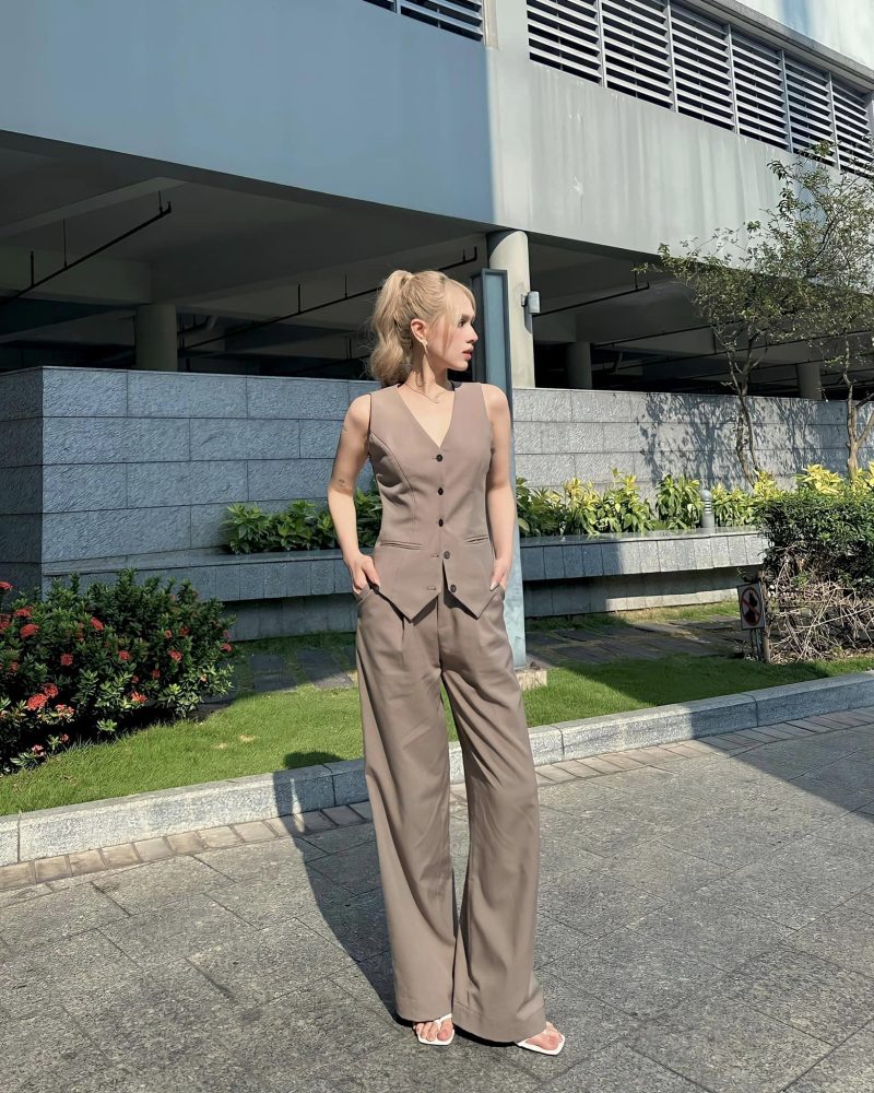 4-4 Xoài Non khoe dáng chuẩn người mẫu khiến dân mạng hết lời khen ngợi 4 4