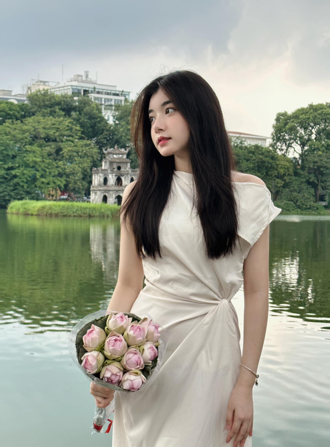 Bị tố mukbang "giả trân", gái xinh phản pháo không trượt phát nào! - Ảnh 7. Bị tố mukbang "giả trân", gái xinh phản pháo không trượt phát nào! - Ảnh 7.