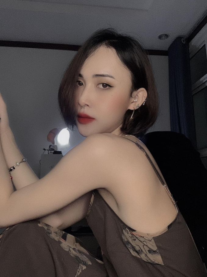 Nửa thập kỷ "lánh mặt" bởi lùm xùm đời tư, game thủ team nữ đông nhất Việt Nam giờ ra sao? - Ảnh 4. Nửa thập kỷ "lánh mặt" bởi lùm xùm đời tư, game thủ team nữ đông nhất Việt Nam giờ ra sao? - Ảnh 4.