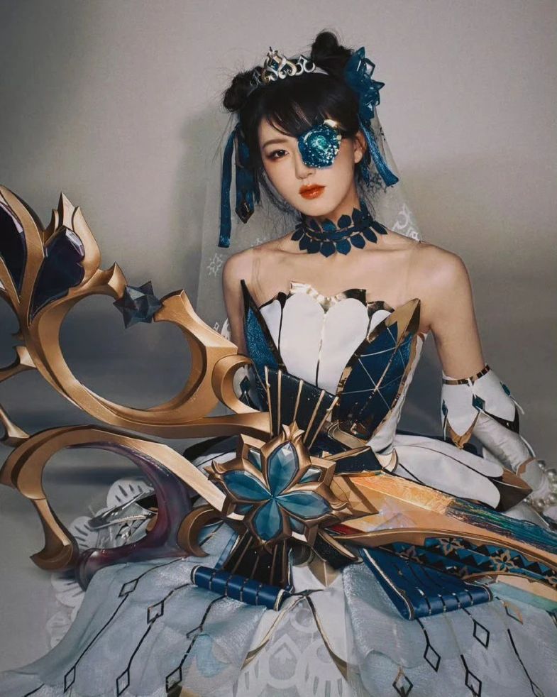 Một diễn viên nổi tiếng bất ngờ cosplay thành tướng Tốc Chiến, nhan sắc nhìn thôi cũng thấy "mê mẩn" 4124050873023243155442613765312827096392763n 1703649535156903389632