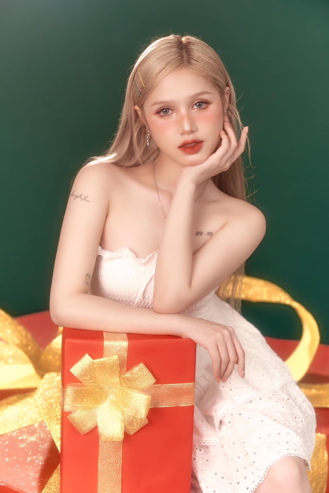 Hot girl làng game đụng độ ảnh Giáng sinh - Ảnh 15. Hot girl làng game đụng độ ảnh Giáng sinh - Ảnh 15.