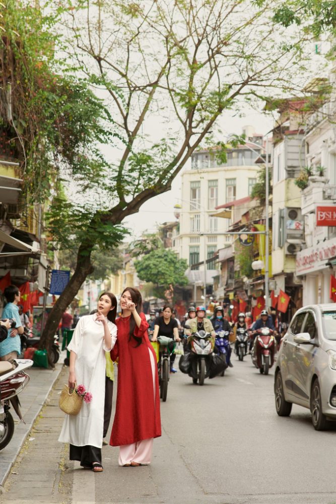 Hai "ả tố nga" cùng khoe nhan sắc, gái xinh thật biết cách khiến fan nam đau đầu - Ảnh 4. Hai "ả tố nga" cùng khoe nhan sắc, gái xinh thật biết cách khiến fan nam đau đầu - Ảnh 4.