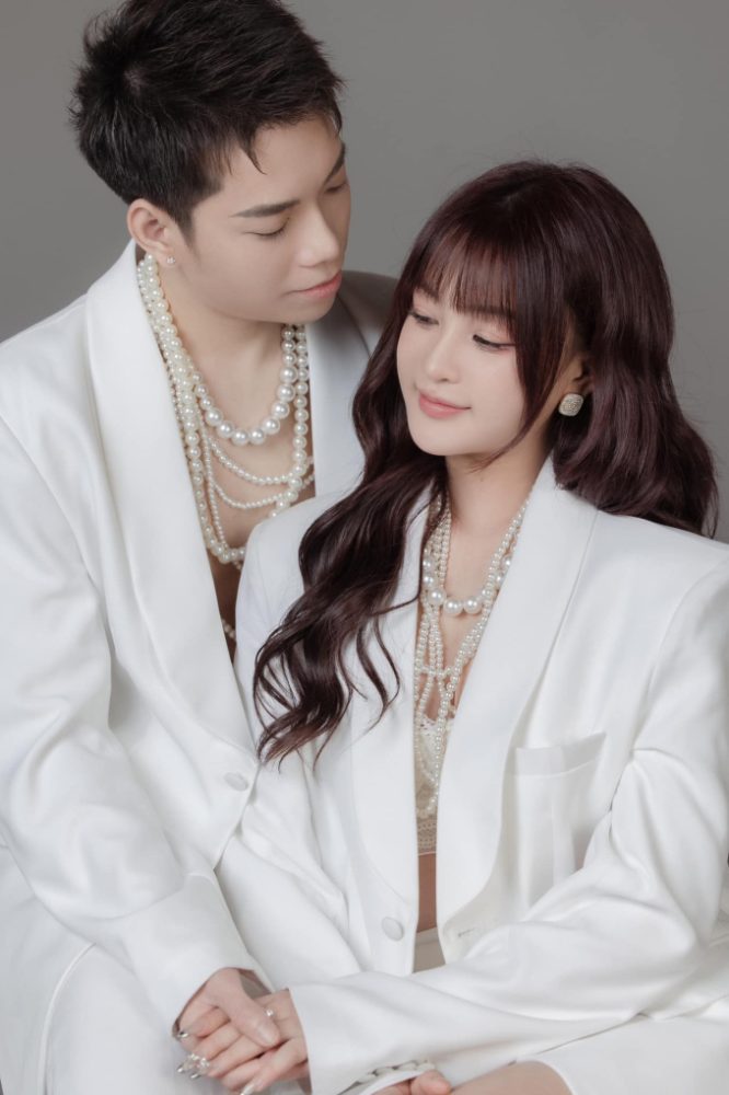 LyLy Sury buột miệng hé lộ về định hướng, không có định hướng lâu dài với bạn trai kém tuổi? - Ảnh 1. LyLy Sury buột miệng hé lộ về định hướng, không có định hướng lâu dài với bạn trai kém tuổi? - Ảnh 1.