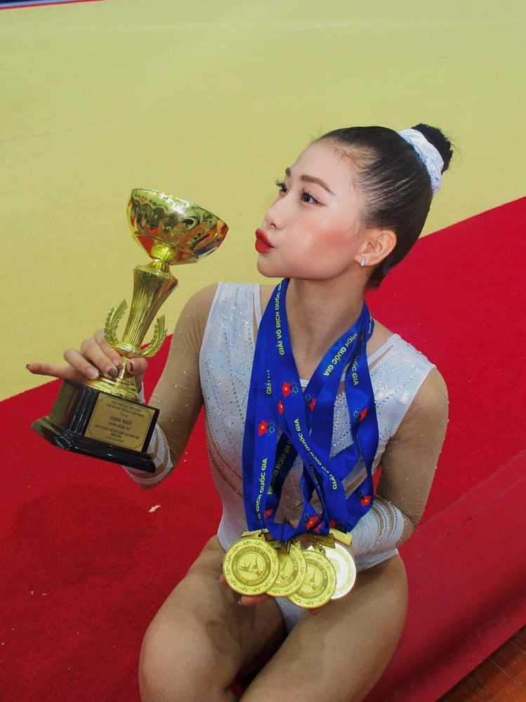 Xinh đẹp chẳng kém hot girl, nữ VĐV cũng là TikToker vạn người mê ngay từ cái nhìn đầu tiên- Ảnh 3. Xinh đẹp chẳng kém hot girl, nữ VĐV cũng là TikToker vạn người mê ngay từ cái nhìn đầu tiên- Ảnh 3.