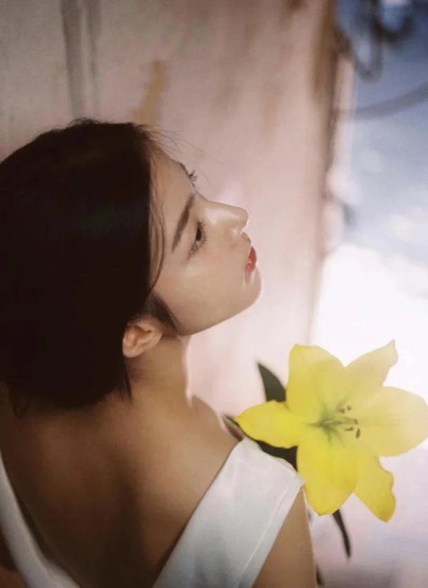 42-2 "Yena đời thực" với nhan sắc ngọt ngào khiến fan hâm mộ than: "Chúng tôi thả tim mỏi tay quá" 42 2