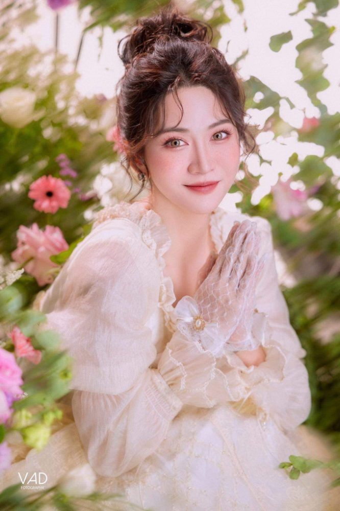 Lạc vào cõi Honkai: Star Rail, nhan sắc Lê Bống được dân tình ví như người đẹp "xé truyện" bước ra - Ảnh 2. Lạc vào cõi Honkai: Star Rail, nhan sắc Lê Bống được dân tình ví như người đẹp "xé truyện" bước ra - Ảnh 2.