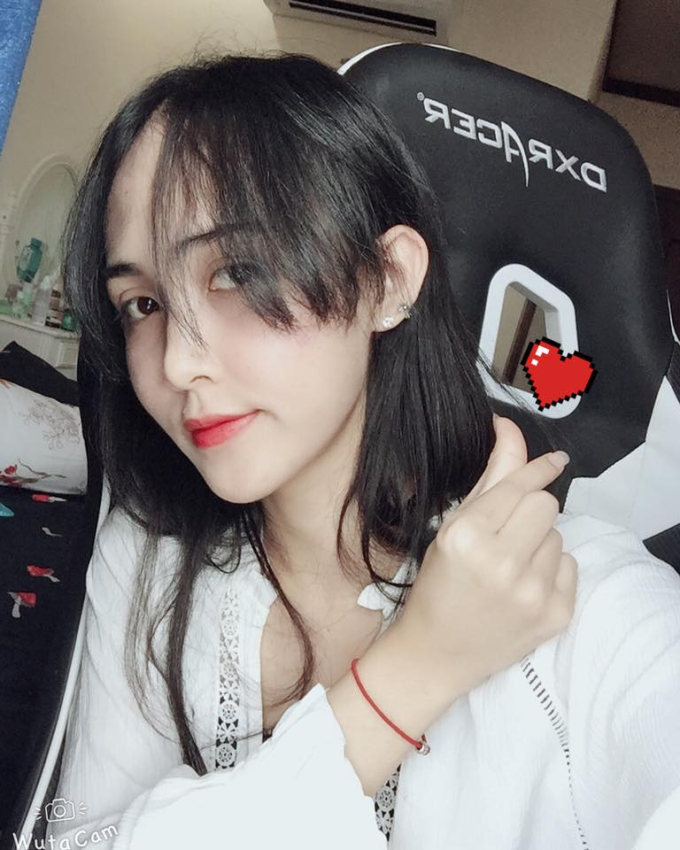 Nửa thập kỷ "lánh mặt" bởi lùm xùm đời tư, game thủ team nữ đông nhất Việt Nam giờ ra sao? - Ảnh 3. Nửa thập kỷ "lánh mặt" bởi lùm xùm đời tư, game thủ team nữ đông nhất Việt Nam giờ ra sao? - Ảnh 3.
