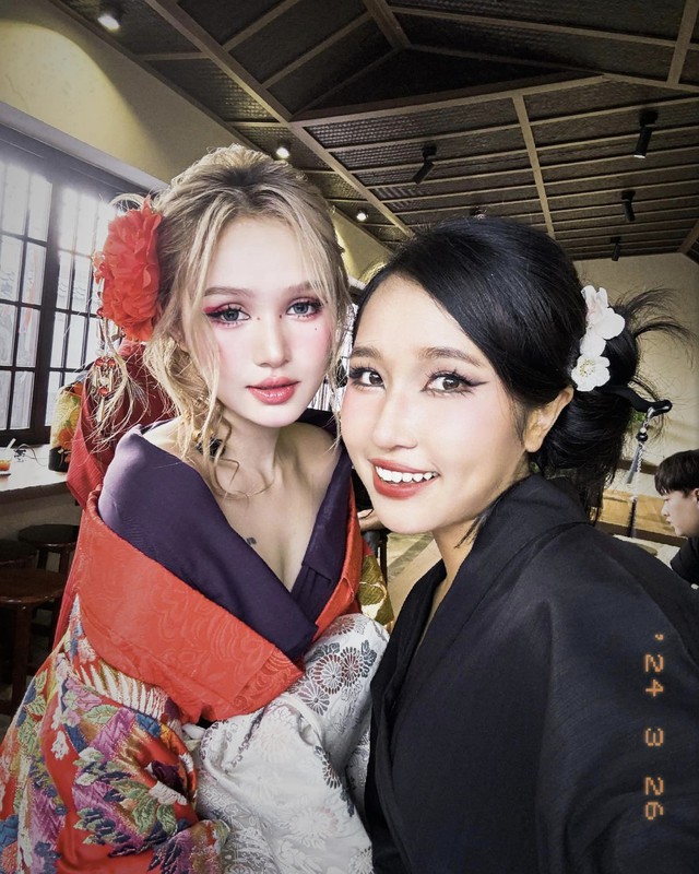 Quá nhiều sự xinh đẹp trong một khung hình, nhóm bạn thân streamer khiến fan xuýt xoa - Ảnh 4. Quá nhiều sự xinh đẹp trong một khung hình, nhóm bạn thân streamer khiến fan xuýt xoa - Ảnh 4.