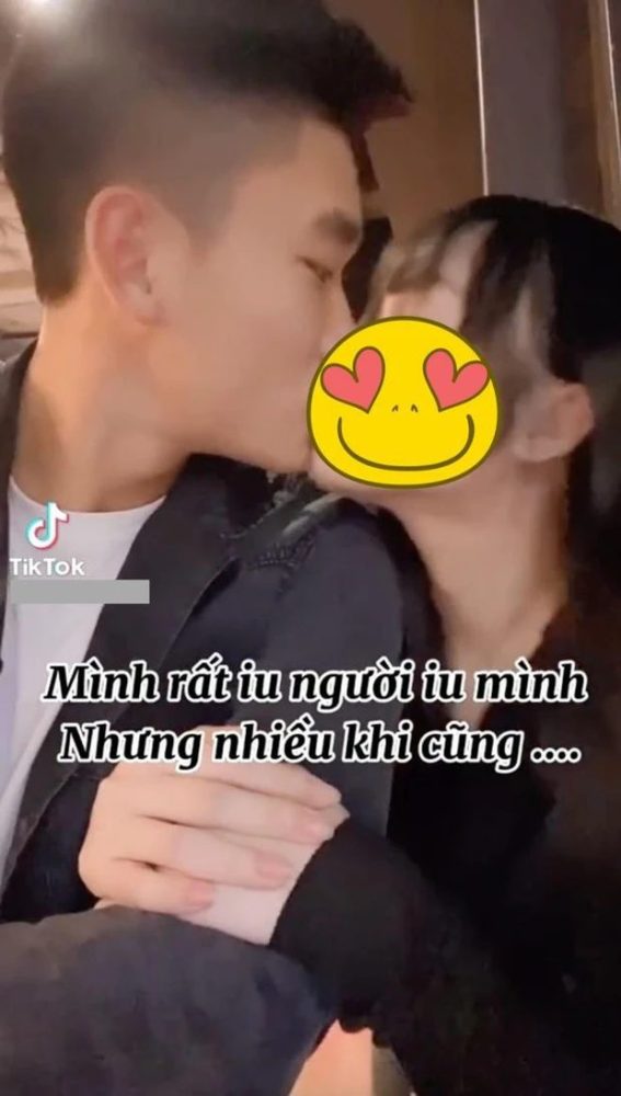 Chân dung cô bạn gái 2k xinh như hot girl của tiền đạo Nhâm Mạnh Dũng 435 1